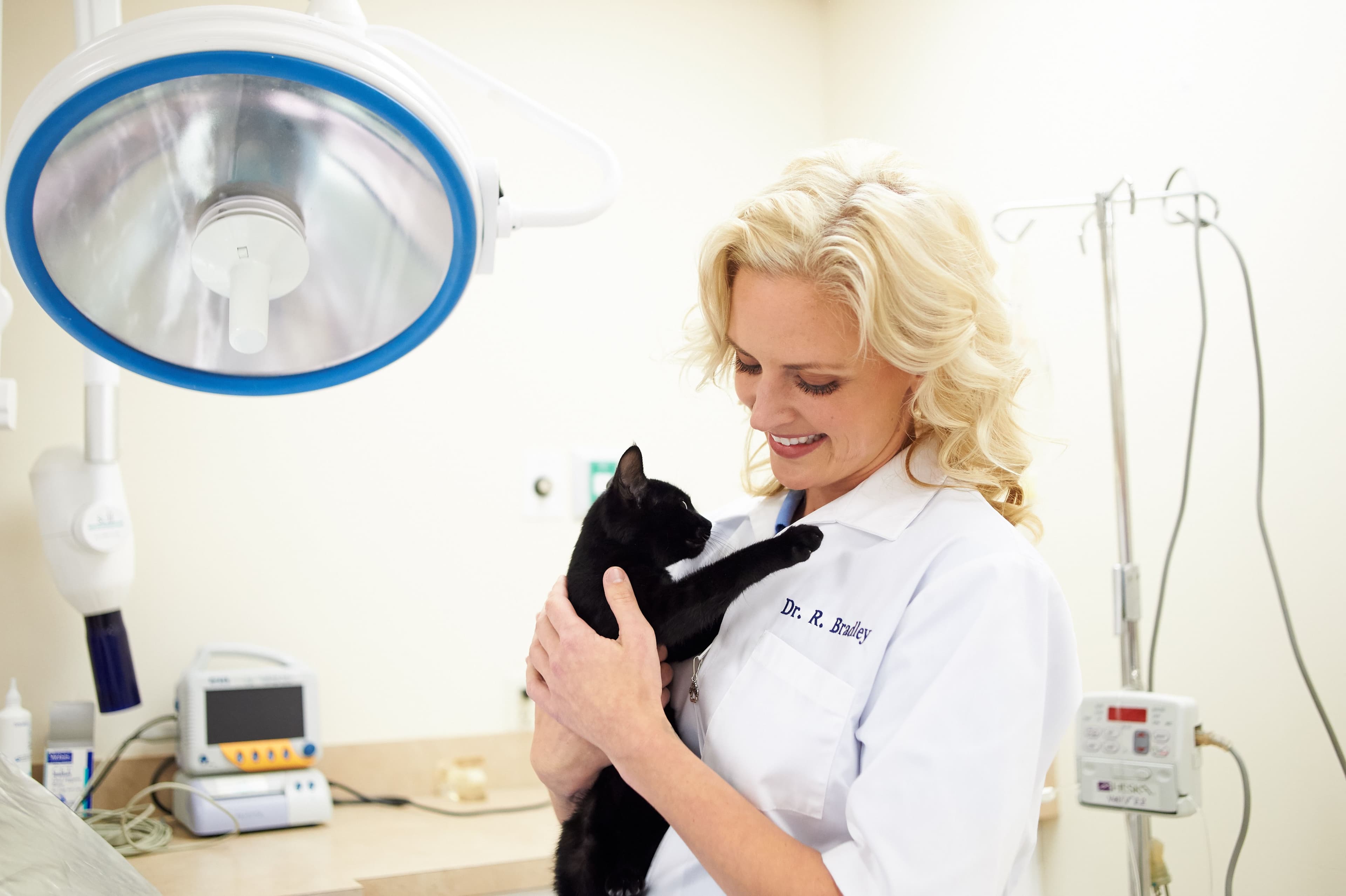 Veterinary Apparel Company Premium Doctor's Coats