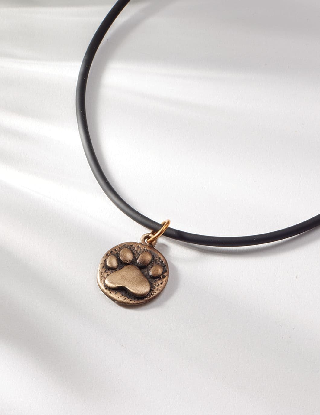 bronze-paw-necklace