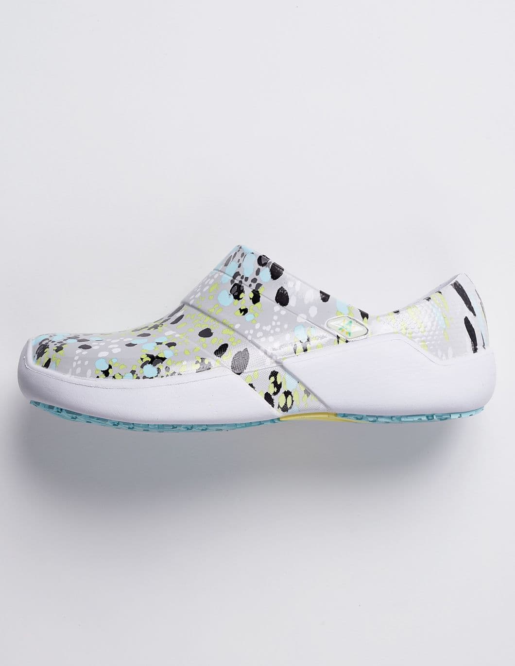 cherokee-anywear-journey-clog-spots-gone-wild-side
