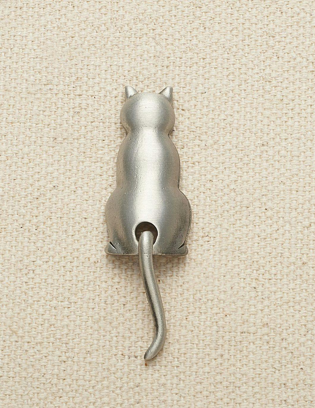 pewter-cat-tac-with-moving-tail