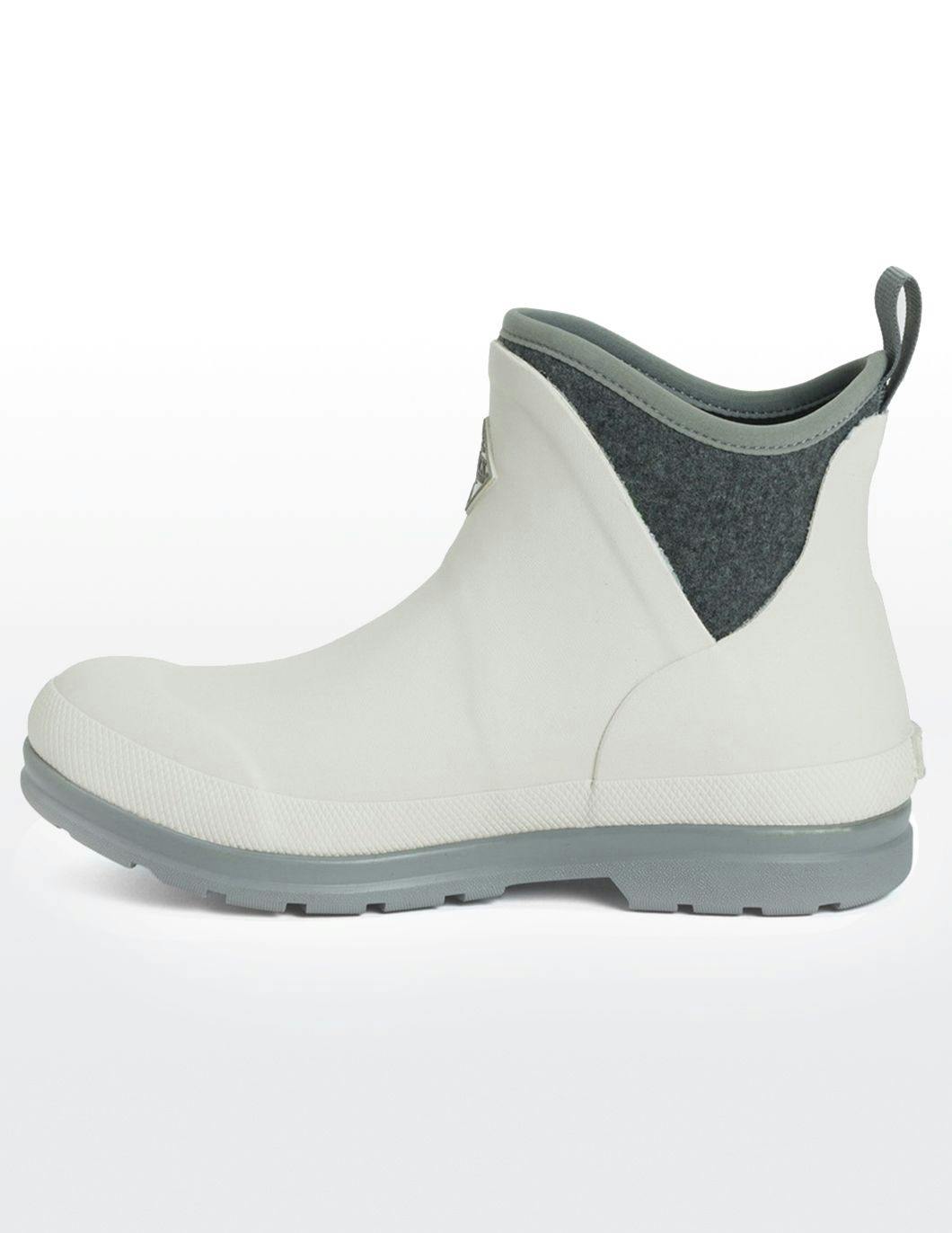 muck-womens-waterproof-boot-white-grey-alt4